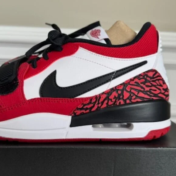 Jordan Legacy 312 Low 'Chicago Red' Like New Men Size 8.5 - Picture 7 of 16